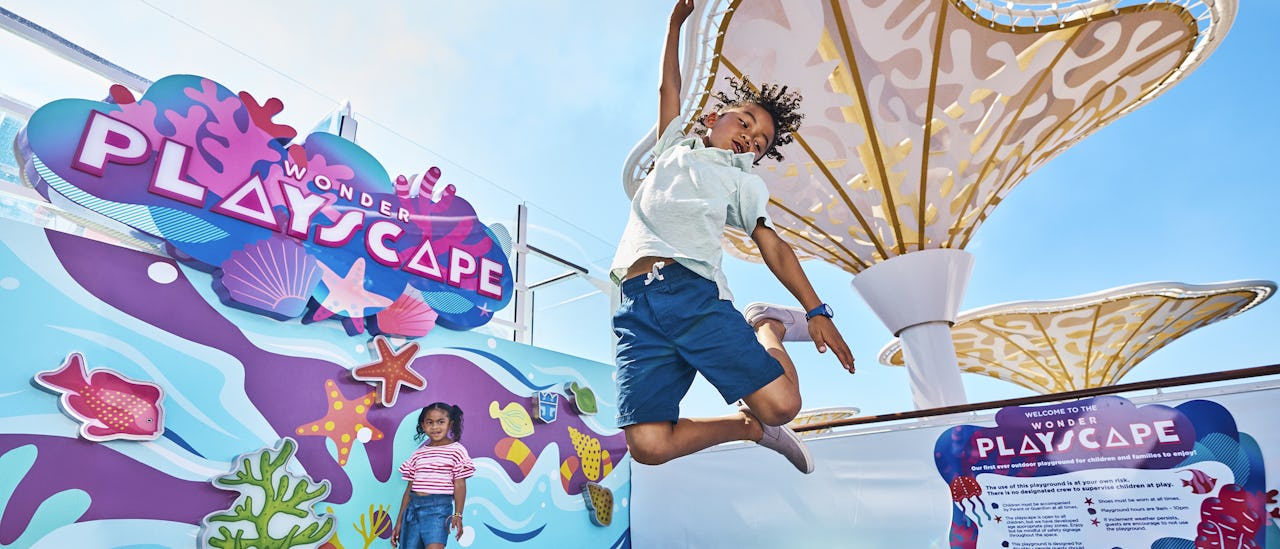 Roa dig med havsutsikt på Wonder Playscape