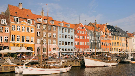 Mysiga Nyhavn i Köpenhamn, Danmark.